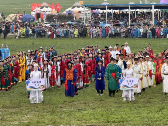 中国文促会主席杨晓阳谈“走遍中国”三省有感