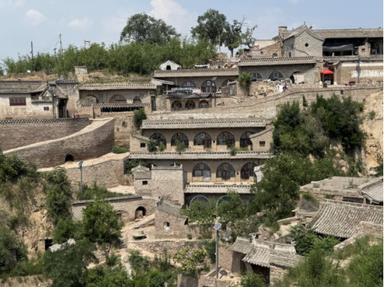 中国文促会主席杨晓阳谈“走遍中国”三省有感