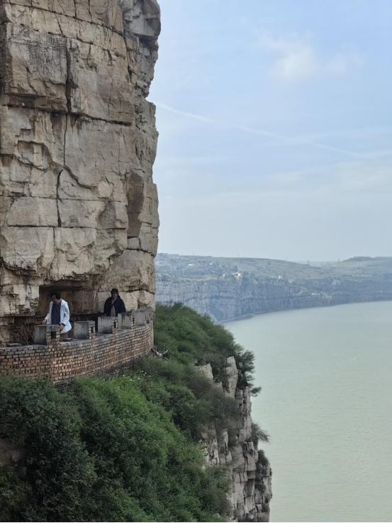 中国文促会主席杨晓阳谈“走遍中国”三省有感
