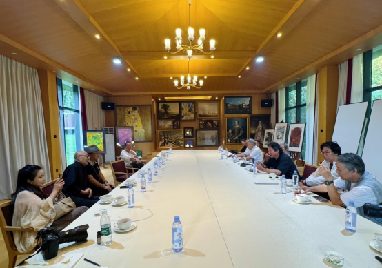 中国文促会主席杨晓阳谈“走遍中国”三省有感