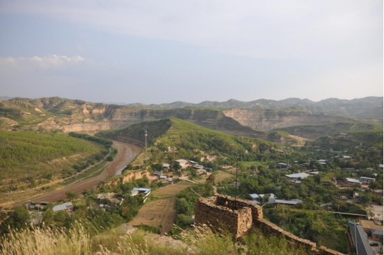 中国文促会主席杨晓阳谈“走遍中国”三省有感