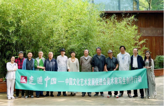 中国文促会主席杨晓阳谈“走遍中国”三省有感