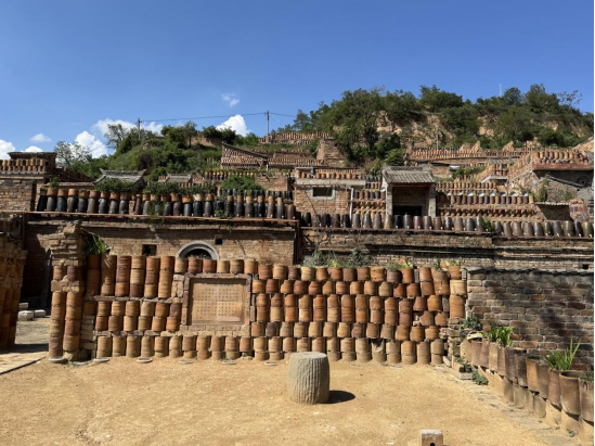 中国文促会主席杨晓阳谈“走遍中国”三省有感