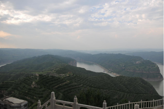 中国文促会主席杨晓阳谈“走遍中国”三省有感